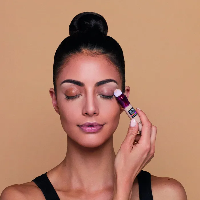 Maybelline Instant Age Rewind Eraser Dark Circles Treatment Concealer 08 Buff 6ml — foto 3