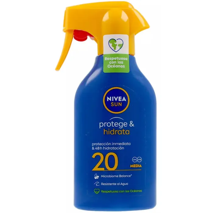 Nivea Sun Protect And Hydrate Spray solare SPF20 270 ml