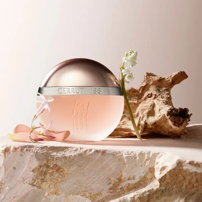 Cerruti 1881 Femme Eau De Toilette Spray 100ml — foto 3